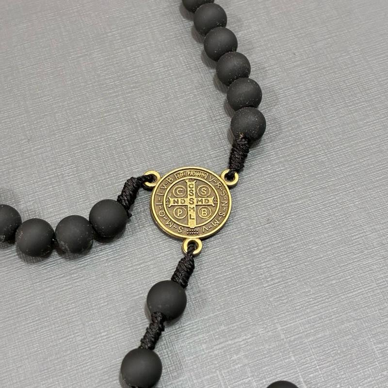 Terço São Bento Emborrachado Cruz Bronze