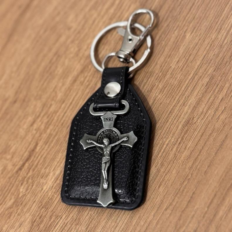 Chaveiro De Couro Com Mosquetão São Bento