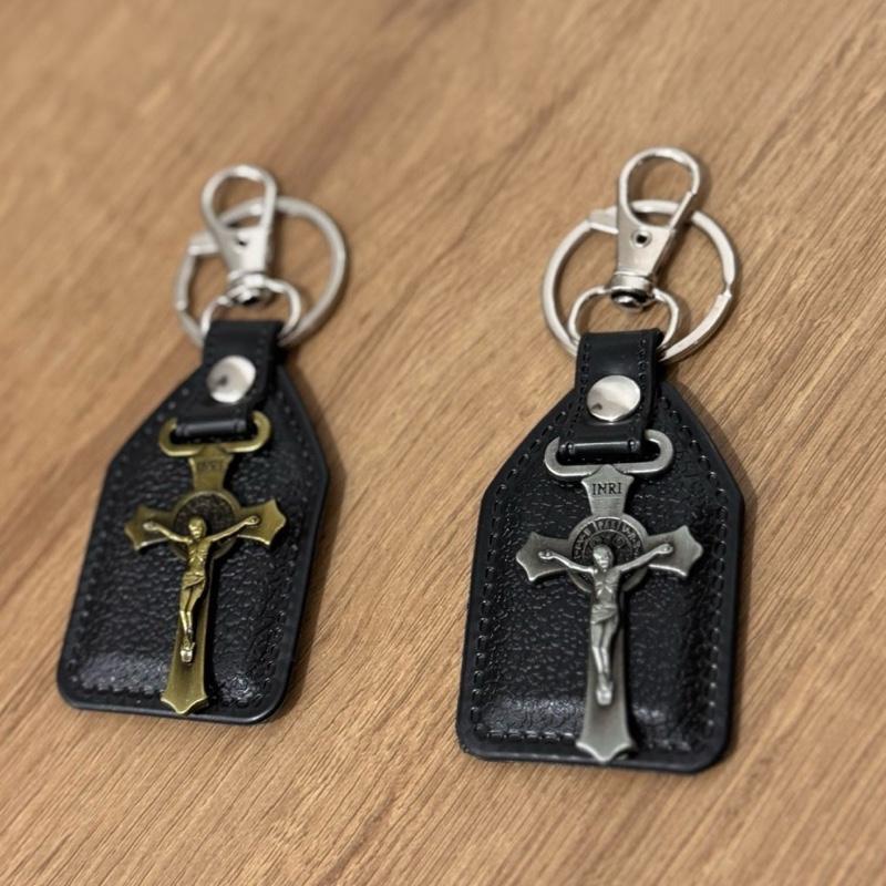 Chaveiro De Couro Com Mosquetão São Bento