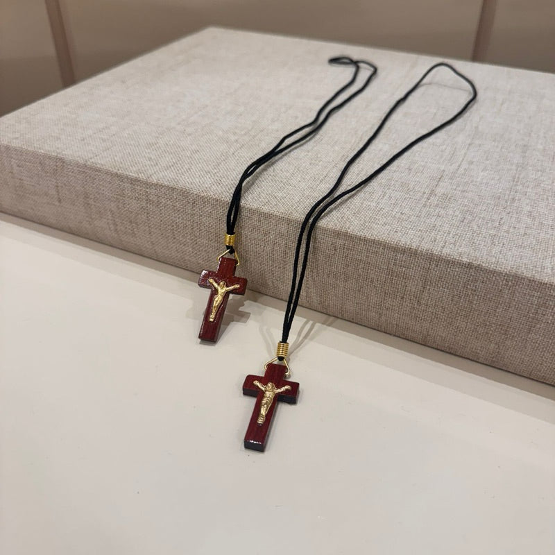 Colar Crucifixo Cordão Cruz Madeira Pau Brasil