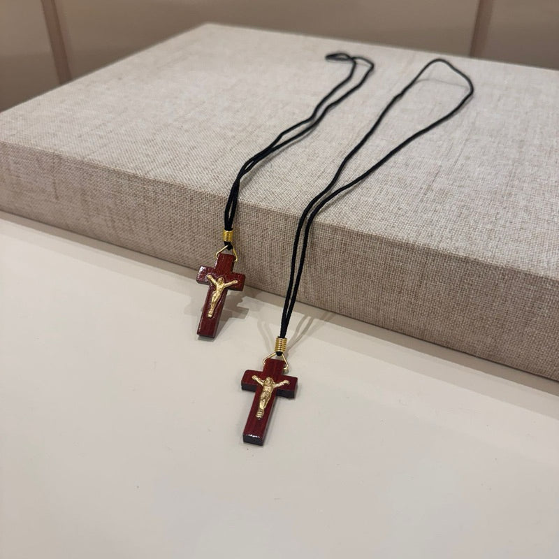Colar Crucifixo Cordão Cruz Madeira Pau Brasil