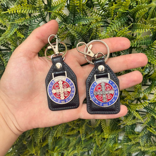 Chaveiro São Bento Couro Para Carro Religioso Mosquetão