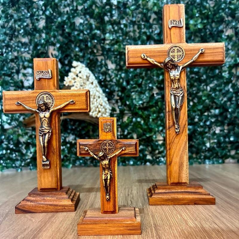 Crucifixo Madeira Cristo em Bronze Base Removível